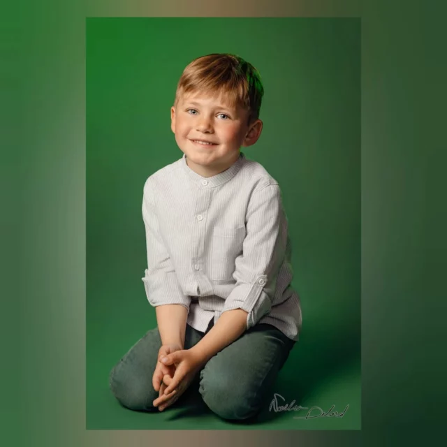 As-tu déjà vu des yeux bleus comme ça ? 🩵💙

Et quelle pression d'éclairer un regard pareil ! 🤩 Merci à "la préparatrice de la pharmacie des quais" de Tournon pour sa confiance sur les photos de son fils et de ses parents ainsi que de ces 2 neveux ☺️ Oui oui, on travaille "Local" ici ! 💥🥰