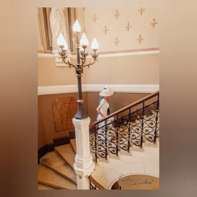 Avant dernier mariage de la saison ! Et c'est pour celui de Myriam et Jean-Charles que je suis revenue de vacances 😜 Mais ne vous en faîtes pas, j'en suis repartie le lendemain pour une dernière semaine avant la reprise 😎

Et quel beau mariage ! Un thème "fou", un décor bucolique et des mariés généreux en sourires et rigolades. Merci à vous pour votre confiance qui a perduré depuis le salon du mariage 2024 🌹

Avec @lesueurmyriam