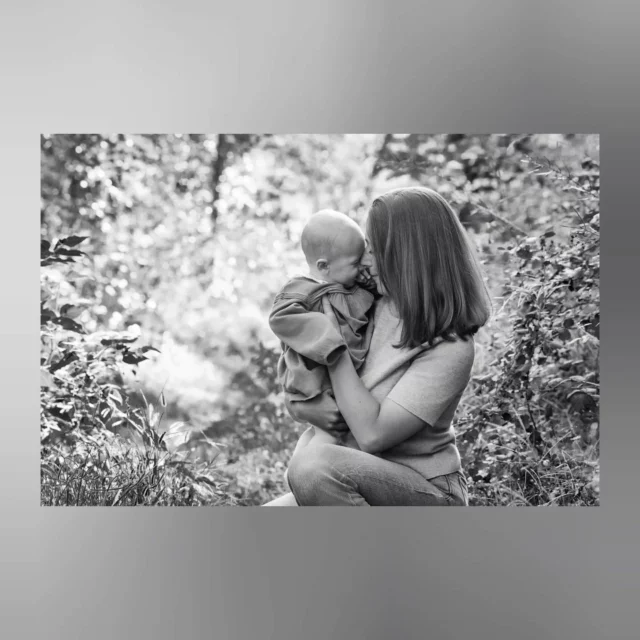 Quand on photographie les amis!🪄❤️

Et quand il s'agit de la première copine à être maman, on met bien-sûr encore plus d'affect dans les images 🐑 Alors bienvenue à toi, petite Alba qui rejoint les copains et qui reverra ces photos quand tata nono aura plus d'années de vie que de dents sur son dentier ! 😜🤫✨