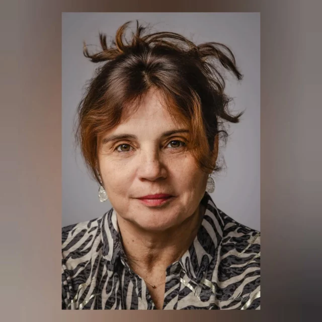 Un ami attentionné 
Un bon cadeau
Un rdv
Un peu de patience
Et voila le résultat ! 🫣✨

Nathalie et Pascal ont tiré leur portrait avec moi et le tout figure dans un bel album souvenir ❄️ Merci à eux pour leur joie de vivre enfantine que j'ai adoré !